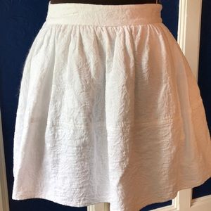 Sweet express white skirt.